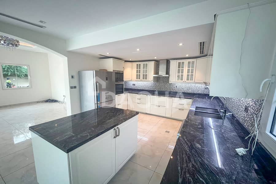 Large Plot | Private Pool | Garden Room | 1-4 Chqs - Image 6