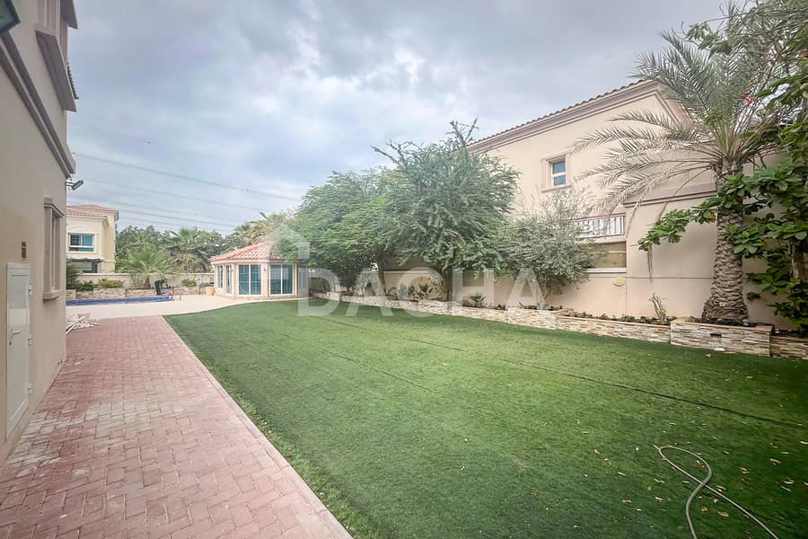 Large Plot | Private Pool | Garden Room | 1-4 Chqs - Image 12