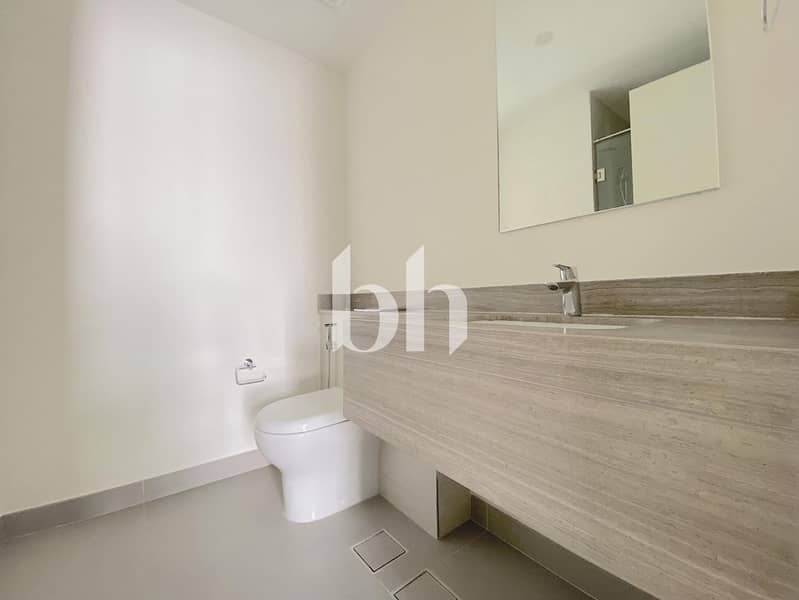 Well Maintained | Landscaped | Close To Amenities - Image 6
