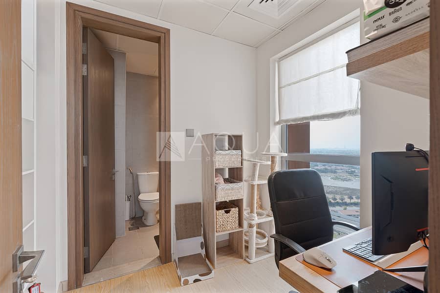 High Floor | Upgraded Corner Unit | Canal Views - Image 9