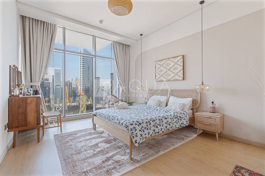 High Floor | Upgraded Corner Unit | Canal Views - Image 12