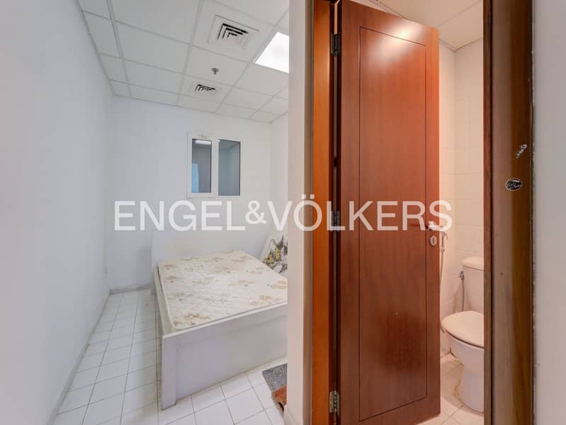 Spacious Layout | Maid’s Room | Ready to Move In - Image 19