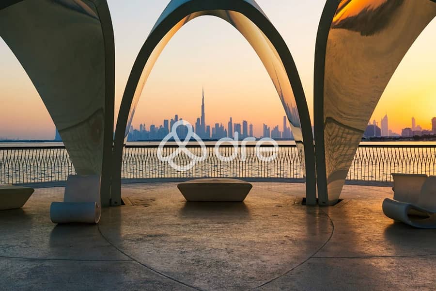 Modern 2-Bedroom Apartment | Creek City Views