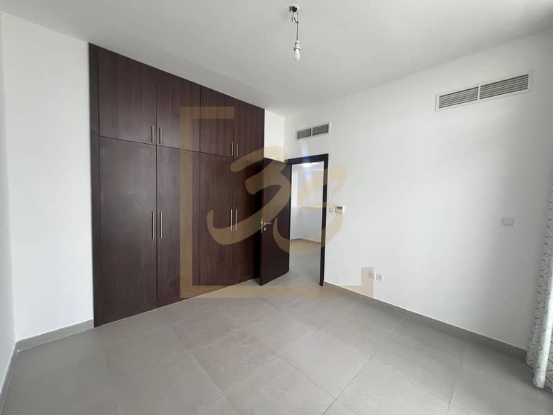 TYPE A | Big Layout | Vacant - Image 6