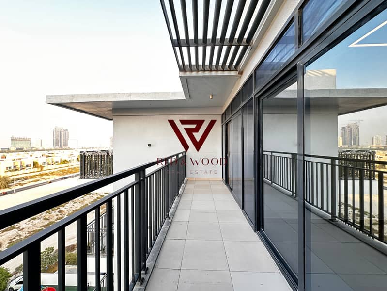 Pool View || Huge Size || Ready to Move