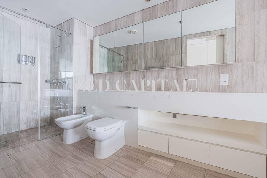 Stunning Creek View | High Floor | Maid's Room - Image 14