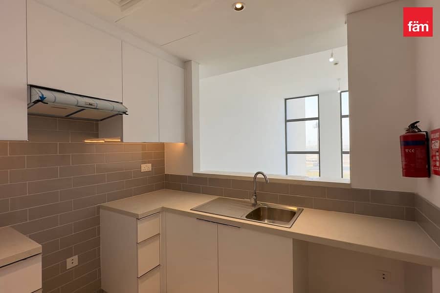 Best Deal | Bright | Vacant Soon | Spacious - Image 8