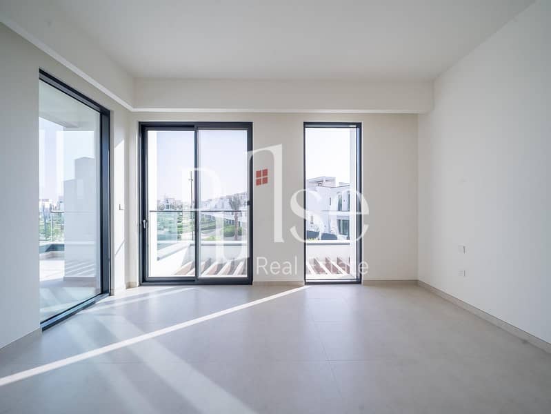 Premium 4BR Villa | Backing onto the park - Image 12