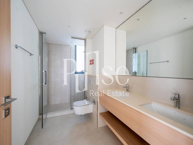 Premium 4BR Villa | Backing onto the park - Image 14