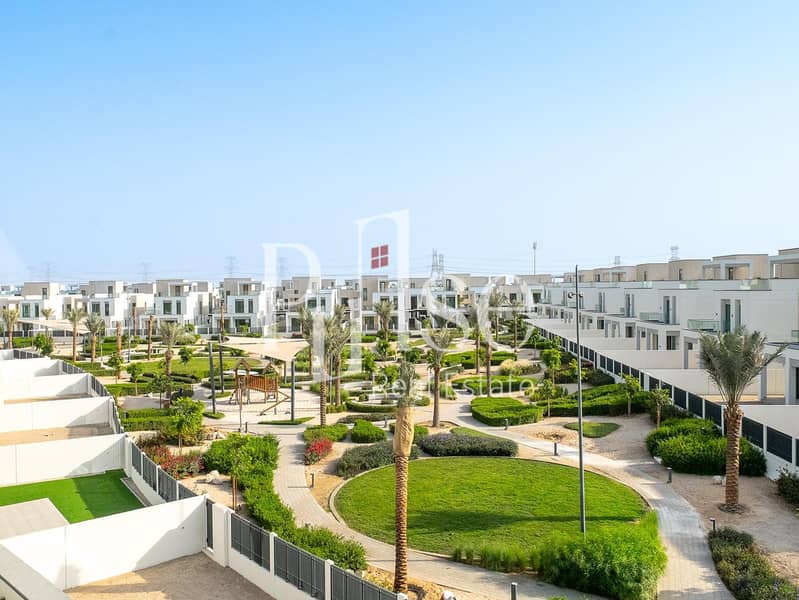 Premium 4BR Villa | Backing onto the park - Image 20