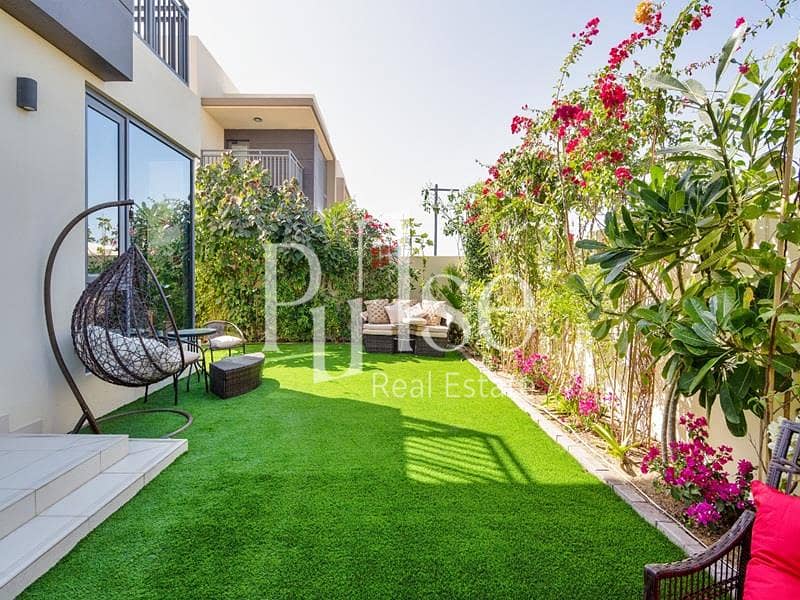 Corner Single Row 4BR | Prime Location - Image 19