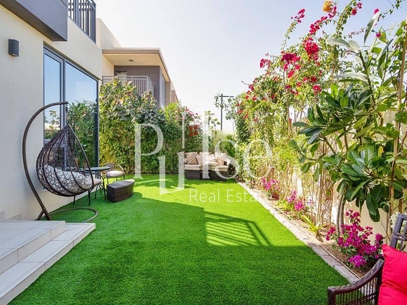 Corner Single Row 4BR | Prime Location - Image 26