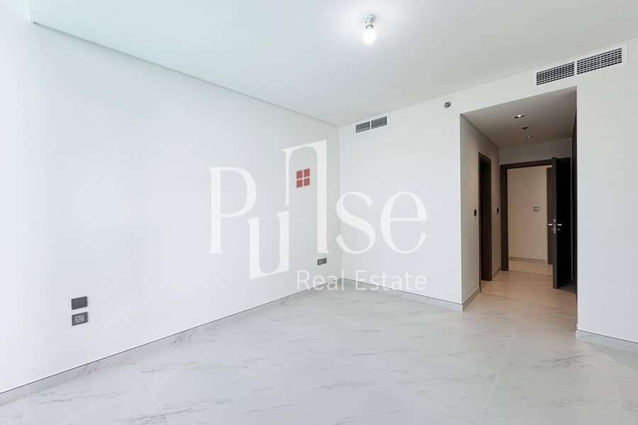 Modern 3BR and Maid’s | Corner Unit | Lagoon Views - Image 8