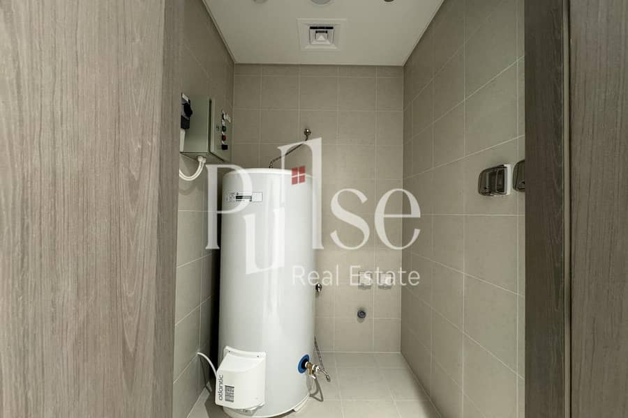 Modern 3BR and Maid’s | Corner Unit | Lagoon Views - Image 15