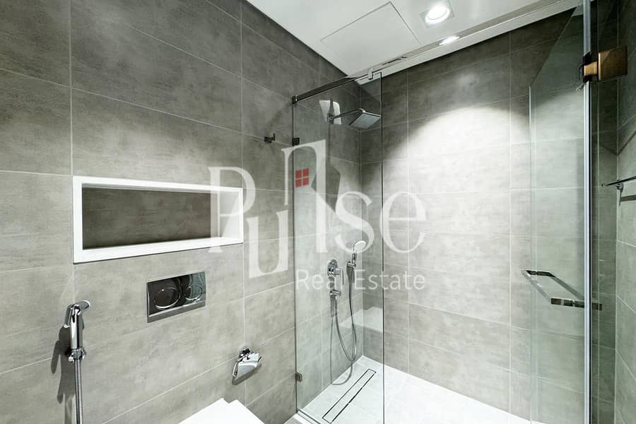 Modern 3BR and Maid’s | Corner Unit | Lagoon Views - Image 16