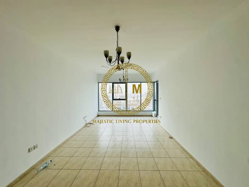 Bright & Modern 2-Bedroom Apartment in Skycourts Tower F