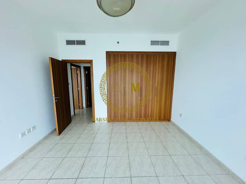 Bright & Modern 2-Bedroom Apartment in Skycourts Tower F