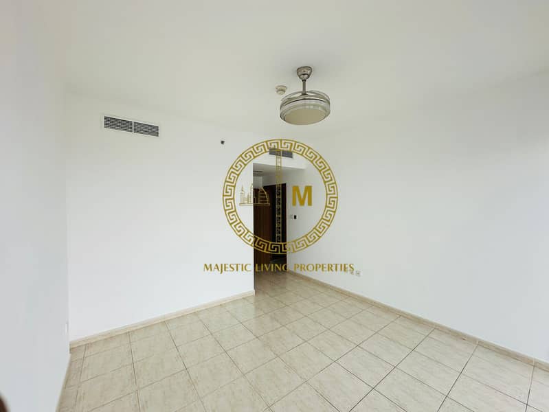 Bright & Modern 2-Bedroom Apartment in Skycourts Tower F - Image 8