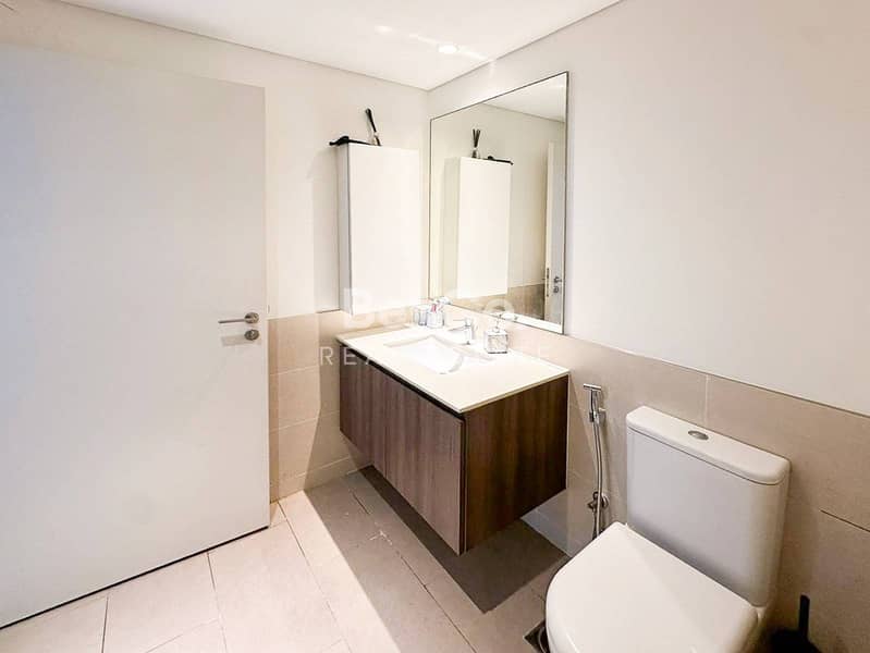 Mid Floor | Best Price | Vacant Soon - Image 14