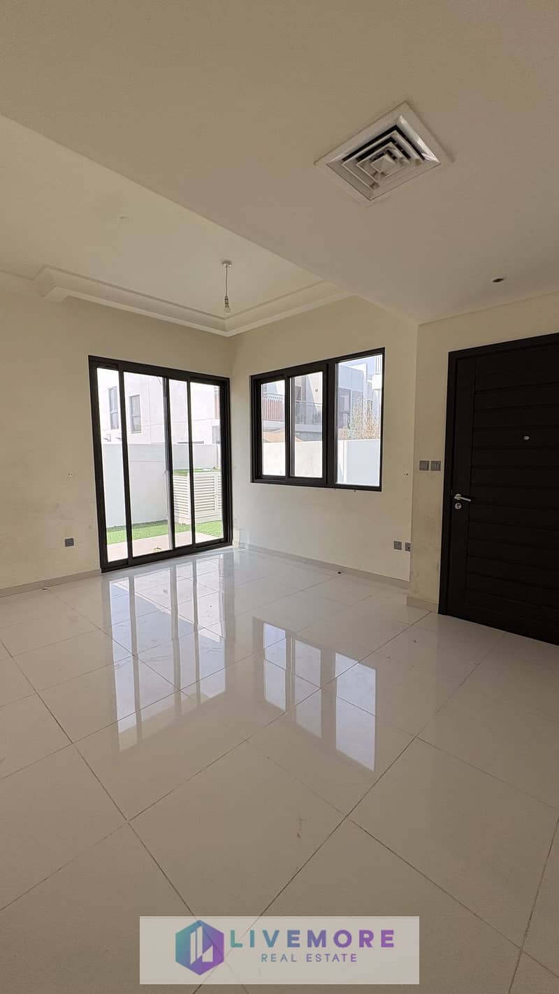 R2EM | 3 BEDROOM TOWNHOUSE DAMAC HILLS 2 | VASTU COMPLIANT - Image 6