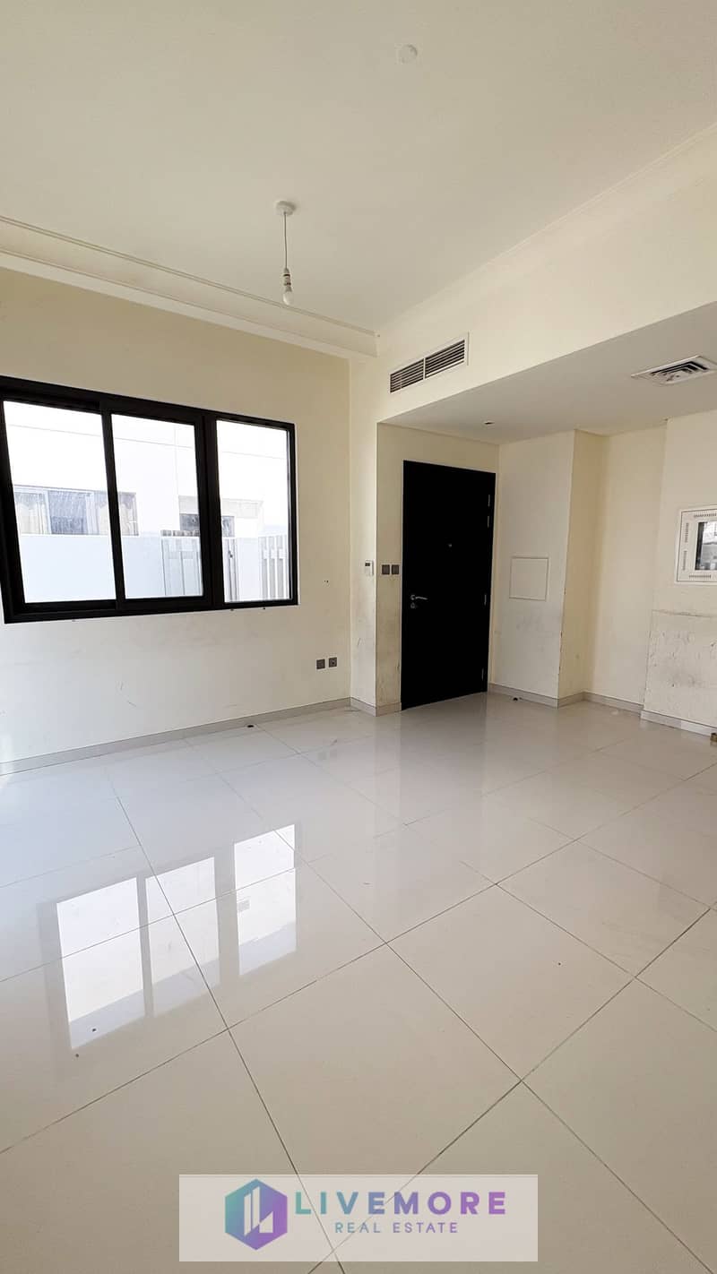 R2EM | 3 BEDROOM TOWNHOUSE DAMAC HILLS 2 | VASTU COMPLIANT - Image 7