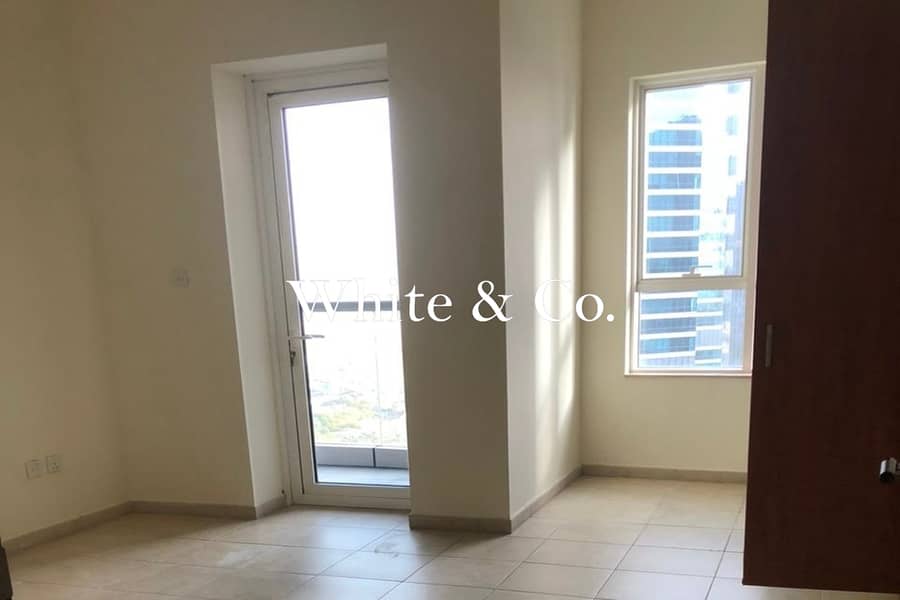 Unfurnished | Closed Kitchen | Vacant Now