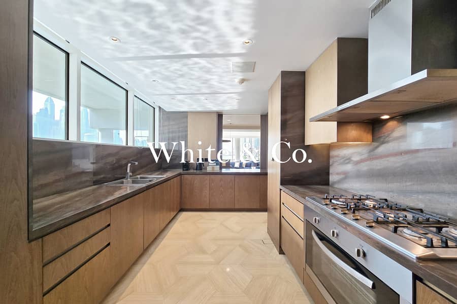 Exclusive Penthouse | Panoramic Sea Views - Image 6