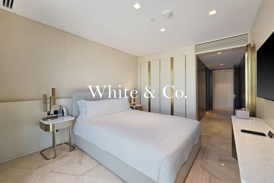 Exclusive Penthouse | Panoramic Sea Views - Image 13