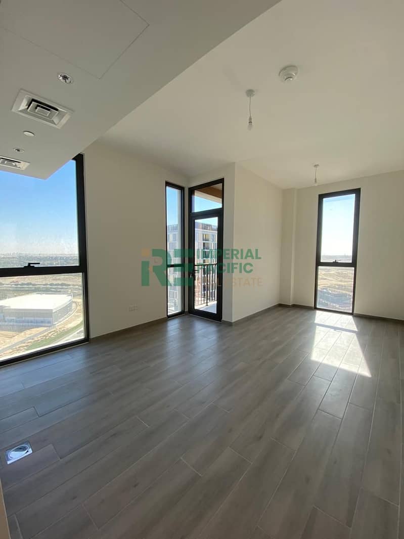 High Floor Studio | Vacant Soon | Modern Living