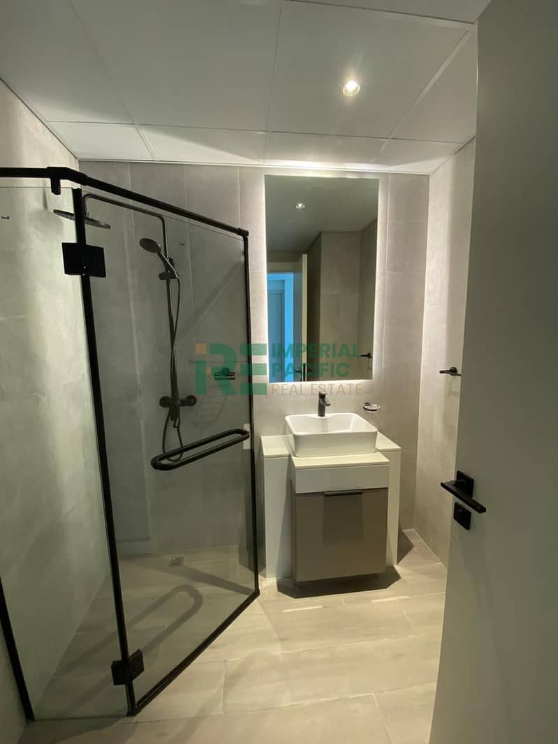 High Floor Studio | Vacant Soon | Modern Living