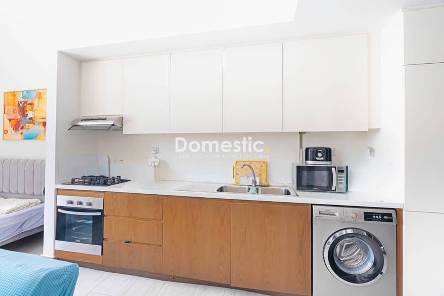 Fully furnished Studio +Balcony |Vacant | Upgraded