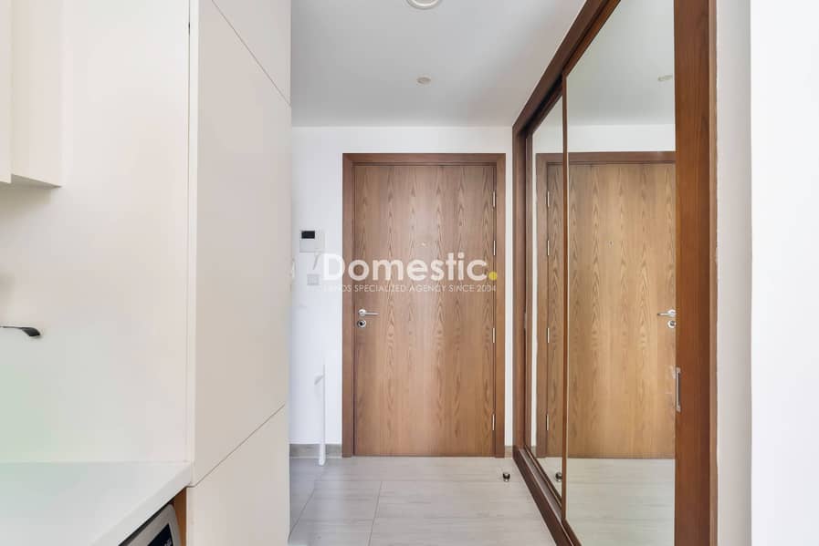 Fully furnished Studio +Balcony |Vacant | Upgraded - Image 8