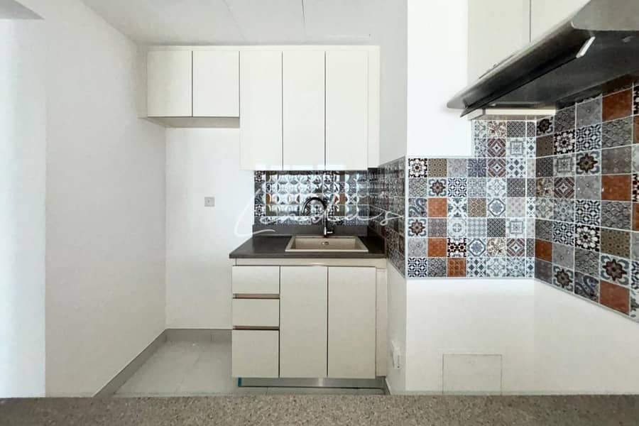 Spacious | Ready to Move In | Unfurnished - Image 8