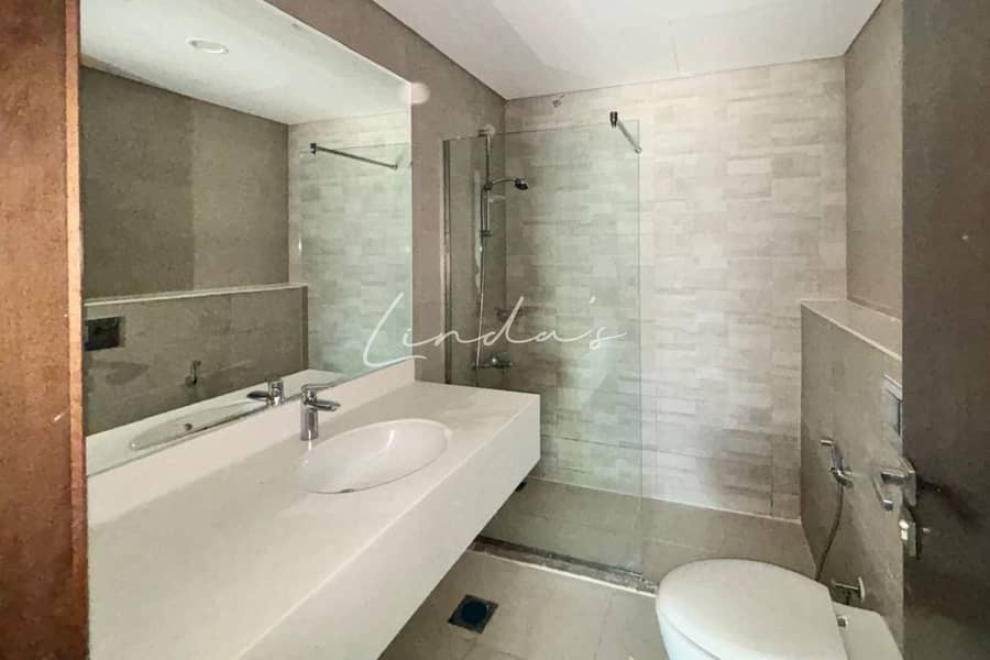 Spacious | Ready to Move In | Unfurnished - Image 12