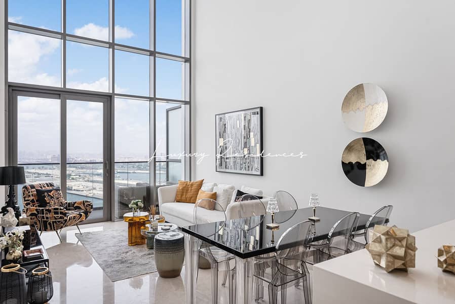 **Exquisite 2-bed Seafront Apartment | Sea Views**