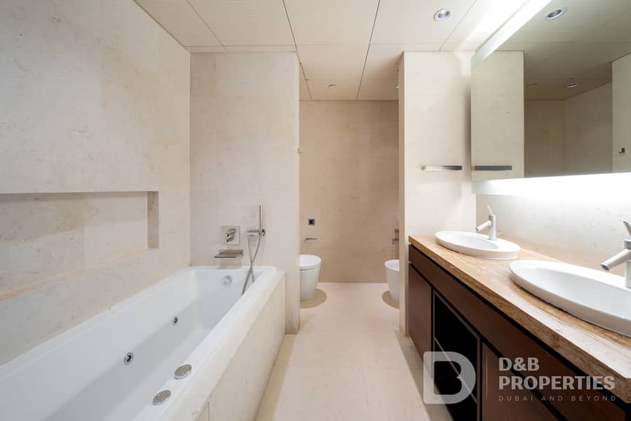 Fountain View | Ample Storage | High Floor - Image 10