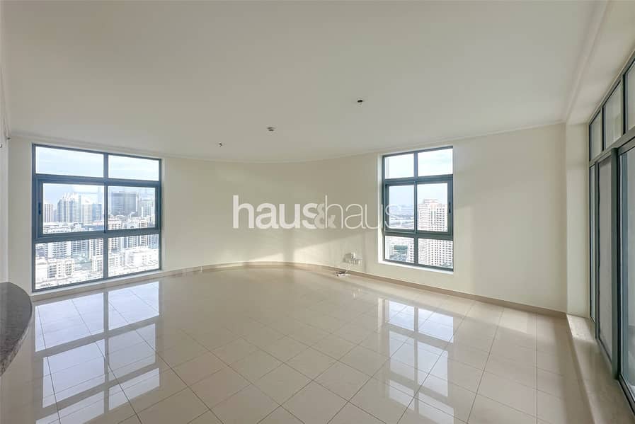 Golf course view | Modern | Chiller Free