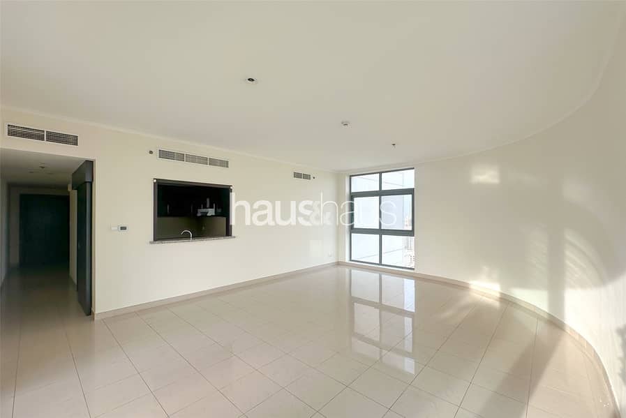 Golf course view | Modern | Chiller Free