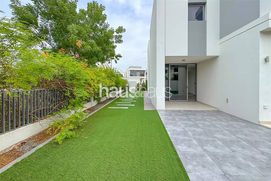 Corner plot | Vacant now | Backing small park