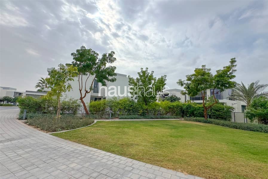 Corner plot | Vacant now | Backing small park - Image 16
