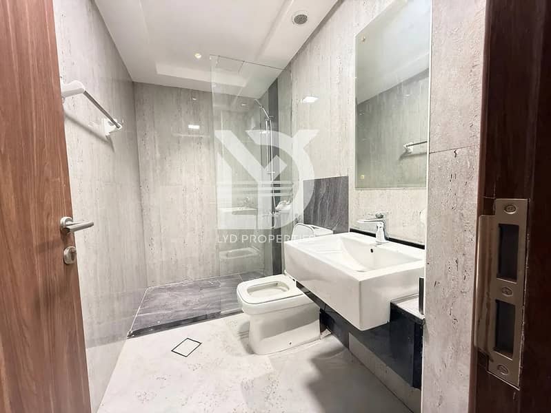 Hot Deal! Ready 2BHK Apartment in Al Mamzar - Image 7