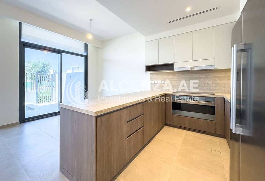 Elegant 3 Bedroom | Huge Layout | Single Row - Image 6