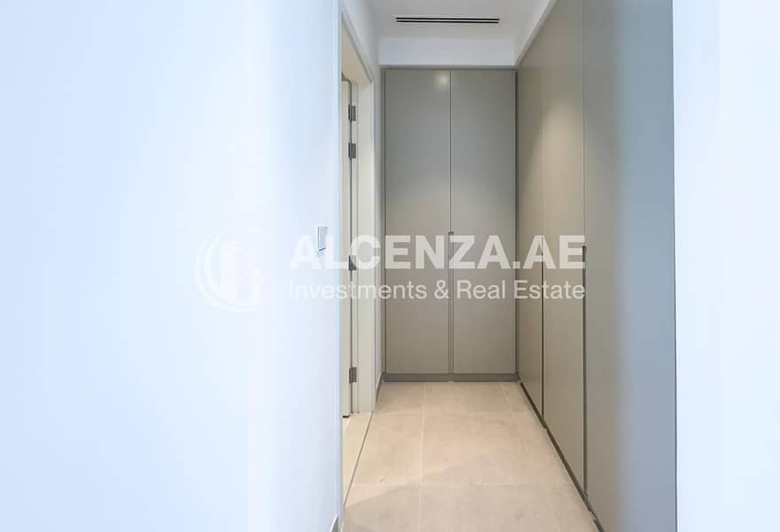 Elegant 3 Bedroom | Huge Layout | Single Row - Image 16