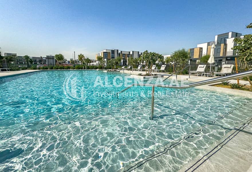 Elegant 3 Bedroom | Huge Layout | Single Row - Image 36