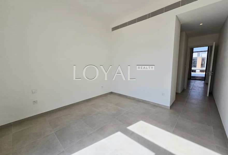 Brandnew | Great Community | Best Price - Image 8