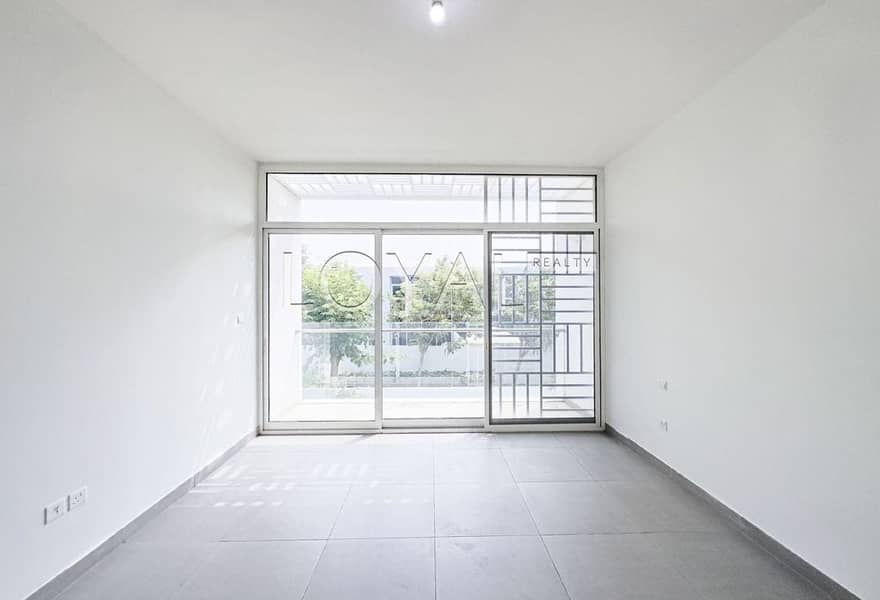 Premium Location | Well Maintained | Spacious - Image 7