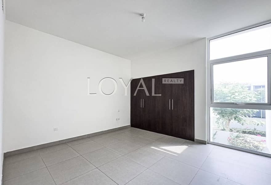 Premium Location | Well Maintained | Spacious - Image 13