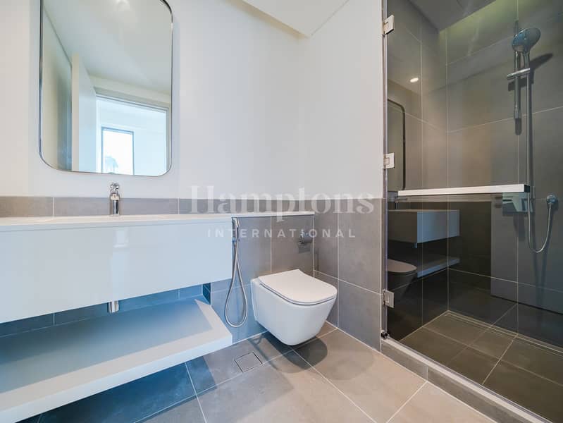 Single Row | Large Layout | Vacant - Image 18