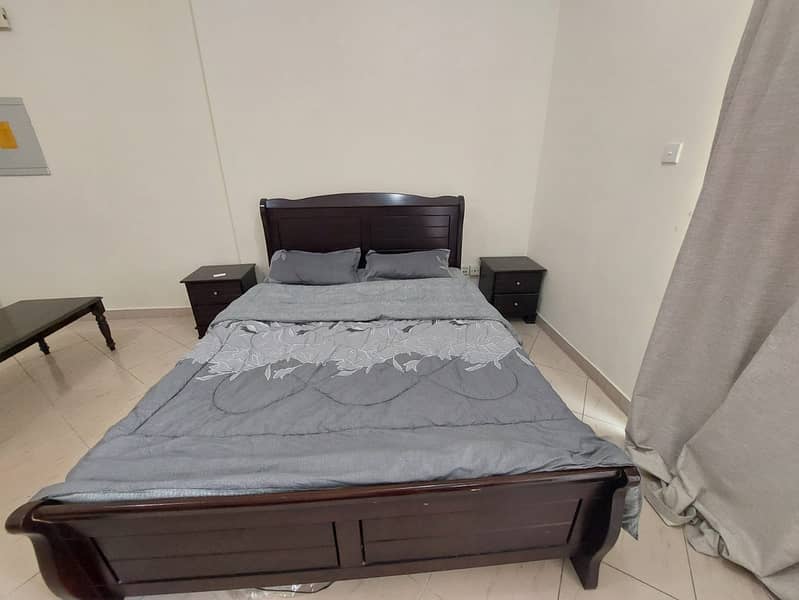 ALREADY RENTED - FURNISHED STUDIO WITH RESERVED PARKING - CBD BUILDING ! - Image 7