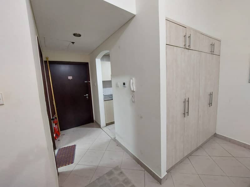 ALREADY RENTED - FURNISHED STUDIO WITH RESERVED PARKING - CBD BUILDING ! - Image 9